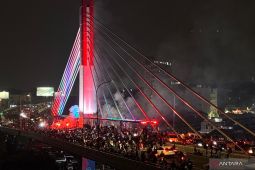 Kronologis bobotoh Persib terjatuh dari flyover Pasupati saat konvoi juara