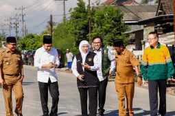 Khofifah canangkan pembangunan jalan strategis di Jember