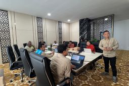 Bupati minta PLN terus perkuat sistem kelistrikan Mimika hingga daerah 3T