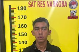 Jual ganja di area pemakaman pemuda di Kerinci di ringkus polisi