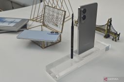 Harga Samsung S25 Edge ponsel tertipis