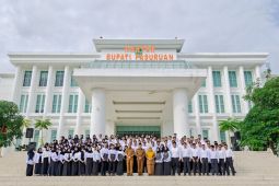 Pemkab Pasuruan serahkan SK Pengangkatan 117 CPNS