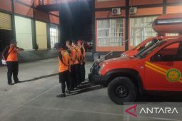 Tim SAR cari pria yang melompat dari Jembatan Teluk Kendari