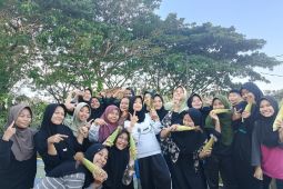 Siswa Boarding School Timah panen jagung dukung ketahanan pangan