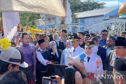 Bupati Serang sarankan mahasiswa untuk berdialog bukan demonstrasi