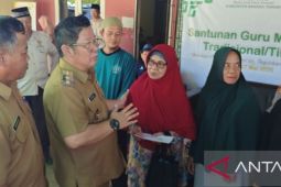 Ratusan guru "tikar" di Bangka Tengah terima insentif