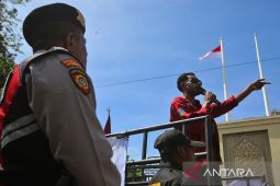 FOTO - Mahasiswa Papua aksi damai di DPR Aceh