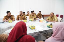 Bupati Langkat sampaikan ada tindakan tegas terhadap kades Serapuh Asli