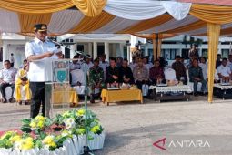 Wabup Barsel serahkan SK Pengangkatan 437 CPNS dan 1.098 PPPK