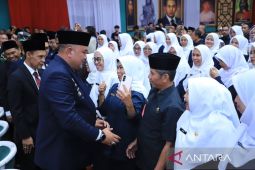 Bupati Bogor lantik 329 kepala sekolah tingkat SD dan SMP