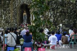 Ibadah kenaikan Isa Almasih di Gua Maria Bukit Kanada