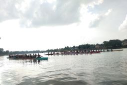 Pemkot Jambi giatkan lomba pacu perahu tradisional jaga kebersihan Danau Sipin