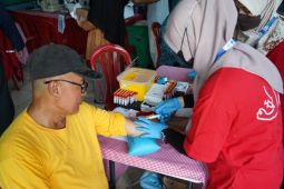 Pelindo gelar cek kesehatan gratis bagi lansia peringati HLUN 2025