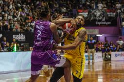 Anthony Davis lakukan operasi retina, diprediksi pulih sebelum liga