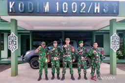 Dandim 1002/HST lepas tiga personel pindah satuan ke Yonif TP 829/CPW