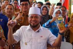 Gubernur Helmi Hasan fasilitasi izin usaha minyak goreng siswa SMK