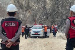 Korban tewas longsor di Gunung Kuda Cirebon jadi 20 orang