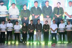 Pasangan Kembang-Ipat sampaikan pencapaian 100 hari pemerintahannya di Jembrana