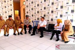 Gubernur Gorontalo meninjau pelayanan publik wilayah pesisir