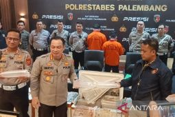 Polrestabes Palembang gagalkan penyelundupan benih lobster ilegal senilai Rp189 miliar