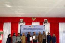 Lapas Singkawang - PLN IP kembangkan batako dari limbah batu bara