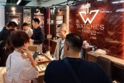 Jam tangan mewah tidak hanya untuk gaya hidup, tapi bisa jadi aset investasi