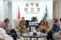 Perwakilan Kedubes Inggris paparkan pengembangan pengelolaan sampah di Makassar