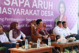 GKR Hemas ajak aparat Pemkab Kulon Progo bekerja keras tekan kemiskinan