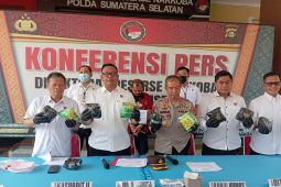 Polda Sumsel memburu pemilik 11 kg sabu yang diselundupkan ke Palembang