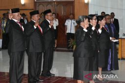 Enam anggota DPRK Biak Numfor pengangkatan jalur otsus Papua dilantik