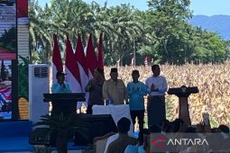 Presiden Prabowo resmikan gudang dan dryer jagung Pangan Merah Putih di Kalbar