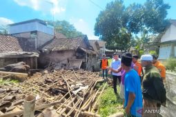 BNPB: Angin kencang di Jember tewaskan satu warga dan rusak bangunan
