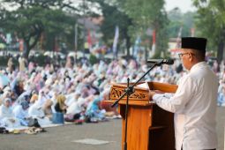 Gubernur Andra Soni ajak teladani keikhlasan dan pengorbanan di Idul Adha
