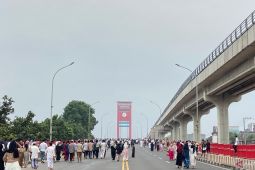 Puluhan ribu warga Palembang Shalat Idul Adha di Jembatan Ampera