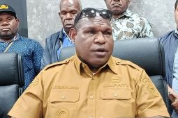 Bupati Jayawijaya: Kepala kampung awasi wilayah ciptakan kedamaian