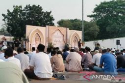 Bupati Karawang ajak ASN dan masyarakat berani berkurban demi kemajuan pembangunan
