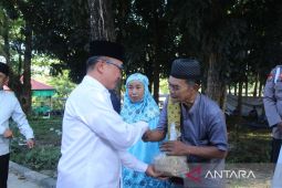 Polda Sultra salurkan 378 ekor sapi kurban ke masyarakat