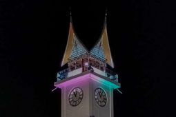50 negara akan ikuti lomba puisi peringati seabad Jam Gadang