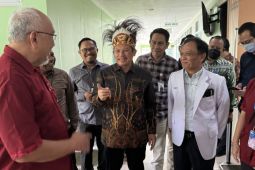 Dirut BPJS Kesehatan pastikan warga Timika mendapat pelayanan setara