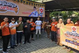 PKS Jatim salurkan 175.250 paket daging kurban ke warga