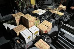 TNI AL  kejar kapal pembawa miras ilegal di perairan Nunukan