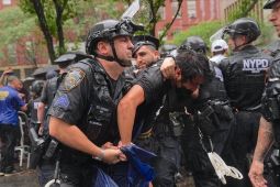 Ribuan orang ikuti aksi protes anti-pemerintah di New York