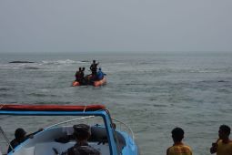 Tim SAR cari anak tenggelam di Pantai Karangbolong Serang