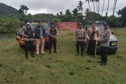 Warga Banda Aceh serahkan benda diduga granat militer Jepang ke polisi