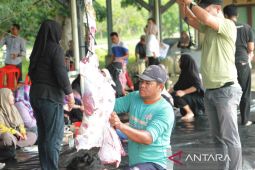 Pemerintah Bangka Barat bagikan daging kurban ke warga
