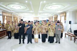 Bupati HSU lantik Tim Pembina Posyandu HSU