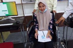 Putri tetap ikut UM-PTKIN 2025 meski baru alami kecelakaan