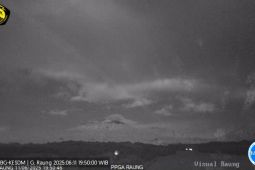 Gunung Raung kembali erupsi dengan letusan 600 meter di atas puncak