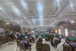 Enam orang haji asal Tulungagung dijemput ambulans karena gangguan kesehatan