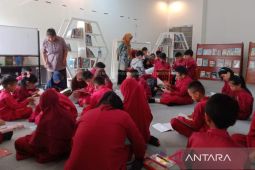 Perpusda Bangka Barat tingkatkan minat baca anak sekolah dasar